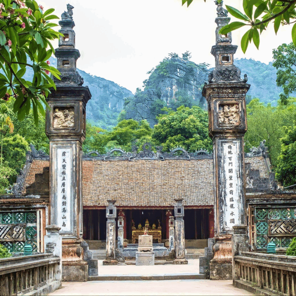 Hoa Lu Tam Coc Cycling 1 Day Tour from Hanoi